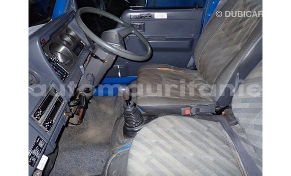 Acheter Import Utilitaire Toyota Dyna Bleu à Import - Dubai, Adrar Acheter Import Utilitaire Toyota Dyna Bleu à Import - Dubai, Adrar