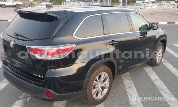 Acheter Import Voiture Toyota Highlander Noir à Import - Dubai, Adrar Acheter Import Voiture Toyota Highlander Noir à Import - Dubai, Adrar