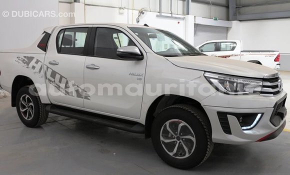 Buy Import Toyota Hilux White Car in Import - Dubai in Adrar Buy Import Toyota Hilux White Car in Import - Dubai in Adrar