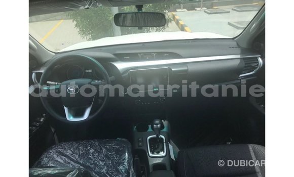 Buy Import Toyota Hilux White Car in Import - Dubai in Adrar Buy Import Toyota Hilux White Car in Import - Dubai in Adrar