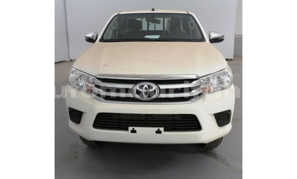 Buy Import Toyota Hilux White Car in Import - Dubai in Adrar Buy Import Toyota Hilux White Car in Import - Dubai in Adrar