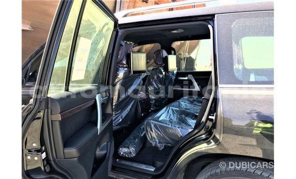 Buy Import Toyota Land Cruiser Black Car in Import - Dubai in Adrar Buy Import Toyota Land Cruiser Black Car in Import - Dubai in Adrar