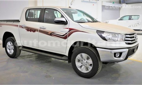 Buy Import Toyota Hilux White Car in Import - Dubai in Adrar Buy Import Toyota Hilux White Car in Import - Dubai in Adrar