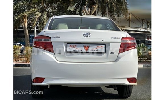 Acheter Import Voiture Toyota Yaris Blanc à Import - Dubai, Adrar Acheter Import Voiture Toyota Yaris Blanc à Import - Dubai, Adrar