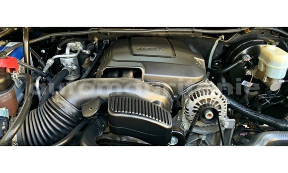 Acheter Import Voiture Chevrolet Silverado Noir à Import - Dubai, Adrar Acheter Import Voiture Chevrolet Silverado Noir à Import - Dubai, Adrar