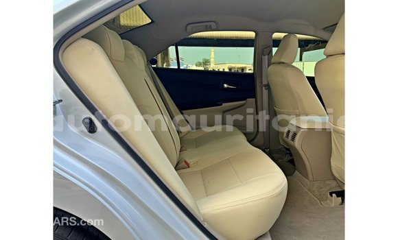 Acheter Import Voiture Toyota Camry Blanc à Import - Dubai, Adrar Acheter Import Voiture Toyota Camry Blanc à Import - Dubai, Adrar