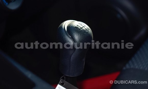 Acheter Import Voiture Toyota Hilux Blanc à Import - Dubai, Adrar Acheter Import Voiture Toyota Hilux Blanc à Import - Dubai, Adrar