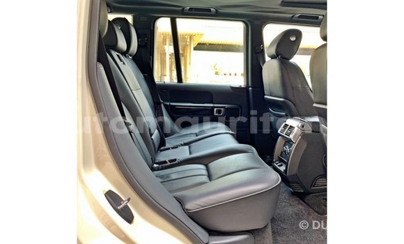 Acheter Import Voiture Land Rover Range Rover Blanc à Import - Dubai, Adrar Acheter Import Voiture Land Rover Range Rover Blanc à Import - Dubai, Adrar