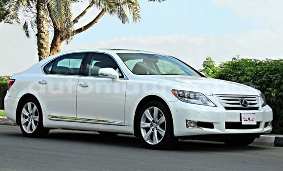 Buy Import Lexus LS White Car in Import - Dubai in Adrar