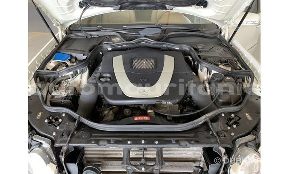 Acheter Import Voiture Mercedes-Benz 200 Blanc à Import - Dubai, Adrar Acheter Import Voiture Mercedes-Benz 200 Blanc à Import - Dubai, Adrar