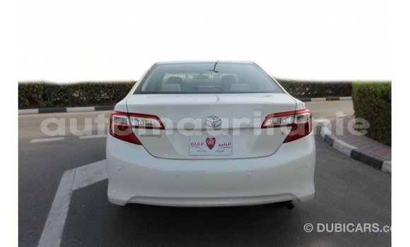 Acheter Import Voiture Toyota Camry Blanc à Import - Dubai, Adrar Acheter Import Voiture Toyota Camry Blanc à Import - Dubai, Adrar