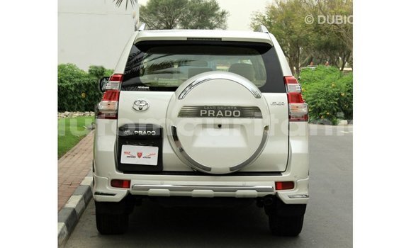 Acheter Import Voiture Toyota Prado Blanc à Import - Dubai, Adrar Acheter Import Voiture Toyota Prado Blanc à Import - Dubai, Adrar