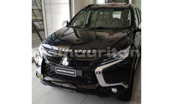 Buy Import Mitsubishi Montero Black Car in Import - Dubai in Adrar