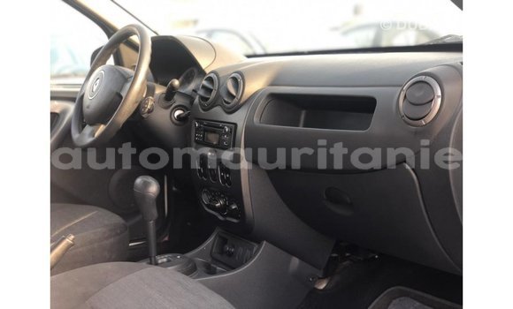 Buy Import Renault Duster White Car in Import - Dubai in Adrar Buy Import Renault Duster White Car in Import - Dubai in Adrar