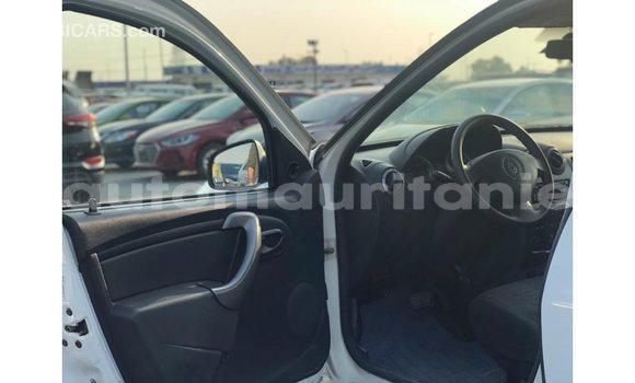 Buy Import Renault Duster White Car in Import - Dubai in Adrar Buy Import Renault Duster White Car in Import - Dubai in Adrar