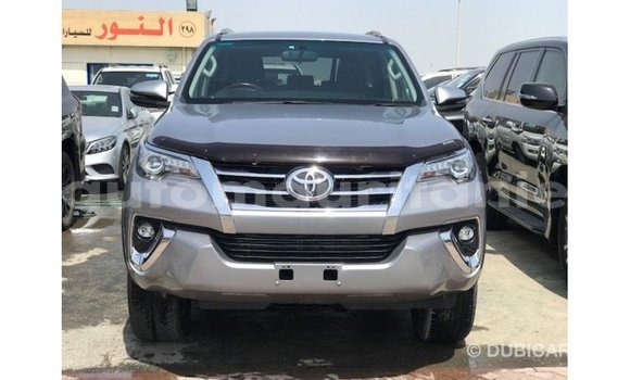 Acheter Import Voiture Toyota Fortuner Autre à Import - Dubai, Adrar Acheter Import Voiture Toyota Fortuner Autre à Import - Dubai, Adrar