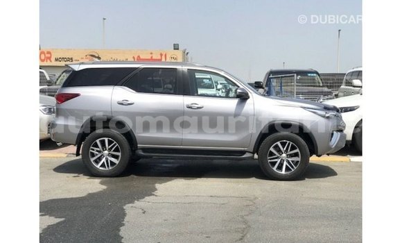 Acheter Import Voiture Toyota Fortuner Autre à Import - Dubai, Adrar Acheter Import Voiture Toyota Fortuner Autre à Import - Dubai, Adrar