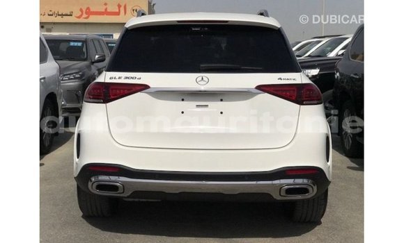 Acheter Import Voiture Mercedes-Benz GLE Blanc à Import - Dubai, Adrar Acheter Import Voiture Mercedes-Benz GLE Blanc à Import - Dubai, Adrar
