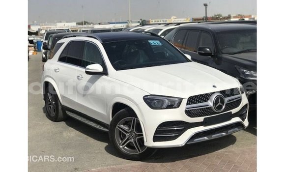 Acheter Import Voiture Mercedes-Benz GLE Blanc à Import - Dubai, Adrar Acheter Import Voiture Mercedes-Benz GLE Blanc à Import - Dubai, Adrar