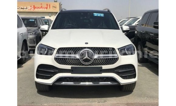 Acheter Import Voiture Mercedes-Benz GLE Blanc à Import - Dubai, Adrar Acheter Import Voiture Mercedes-Benz GLE Blanc à Import - Dubai, Adrar