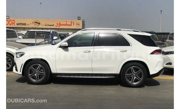 Acheter Import Voiture Mercedes-Benz GLE Blanc à Import - Dubai, Adrar Acheter Import Voiture Mercedes-Benz GLE Blanc à Import - Dubai, Adrar
