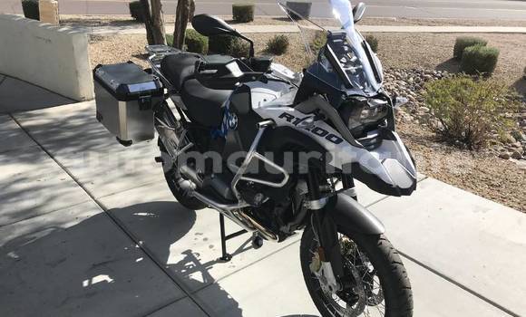 Buy Used BMW R1200GS Adventure Blue Bike in Nouakchott in West Nouakchott Buy Used BMW R1200GS Adventure Blue Bike in Nouakchott in West Nouakchott