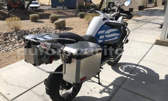 Buy Used BMW R1200GS Adventure Blue Bike in Nouakchott in West Nouakchott Buy Used BMW R1200GS Adventure Blue Bike in Nouakchott in West Nouakchott