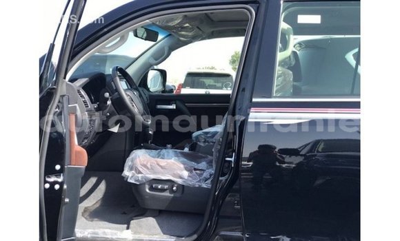Acheter Import Voiture Toyota Land Cruiser Noir à Import - Dubai, Adrar Acheter Import Voiture Toyota Land Cruiser Noir à Import - Dubai, Adrar