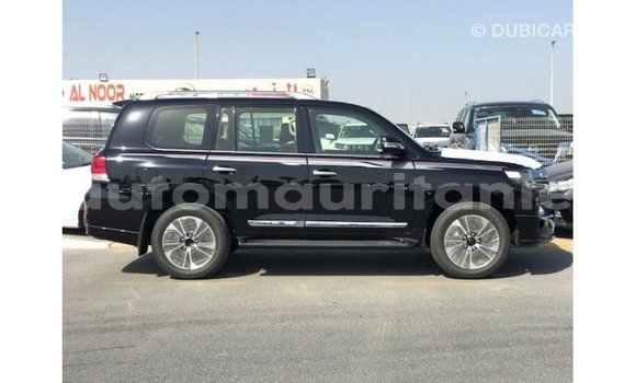 Acheter Import Voiture Toyota Land Cruiser Noir à Import - Dubai, Adrar Acheter Import Voiture Toyota Land Cruiser Noir à Import - Dubai, Adrar