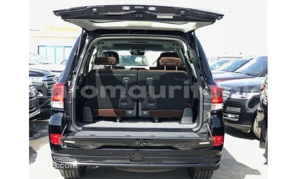 Acheter Import Voiture Toyota Land Cruiser Noir à Import - Dubai, Adrar Acheter Import Voiture Toyota Land Cruiser Noir à Import - Dubai, Adrar