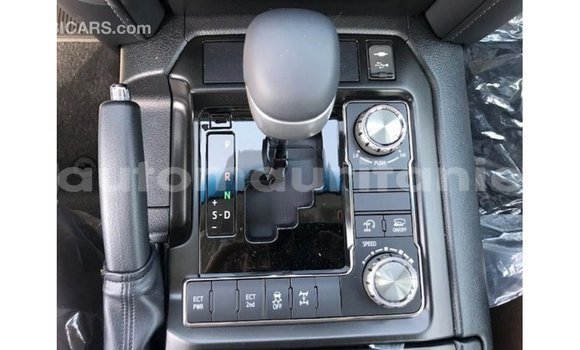 Acheter Import Voiture Toyota Land Cruiser Noir à Import - Dubai, Adrar Acheter Import Voiture Toyota Land Cruiser Noir à Import - Dubai, Adrar