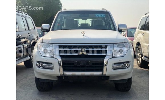 Buy Import Mitsubishi Pajero Black Car in Import - Dubai in Adrar Buy Import Mitsubishi Pajero Black Car in Import - Dubai in Adrar