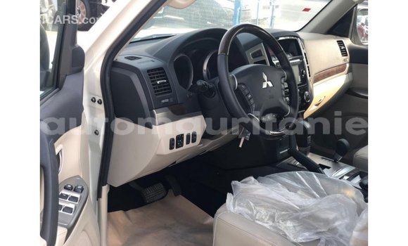Buy Import Mitsubishi Pajero Black Car in Import - Dubai in Adrar Buy Import Mitsubishi Pajero Black Car in Import - Dubai in Adrar