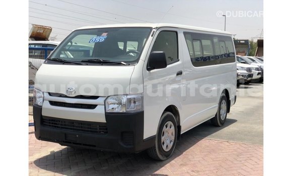 Buy Import Toyota DA White Truck in Import - Dubai in Adrar Buy Import Toyota DA White Truck in Import - Dubai in Adrar