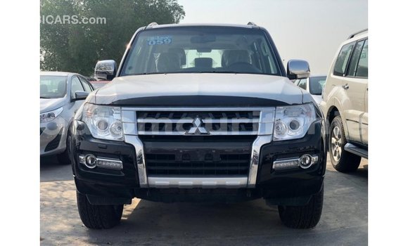 Buy Import Mitsubishi Pajero Black Car in Import - Dubai in Adrar Buy Import Mitsubishi Pajero Black Car in Import - Dubai in Adrar