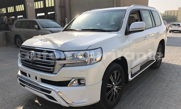 Buy Used Toyota Land Cruiser White Car in Nouakchott in West Nouakchott Buy Used Toyota Land Cruiser White Car in Nouakchott in West Nouakchott