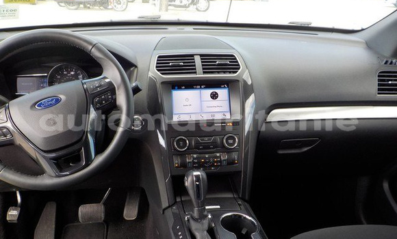 Buy Used Ford Explorer Silver Car in Aleg in Brakna Buy Used Ford Explorer Silver Car in Aleg in Brakna