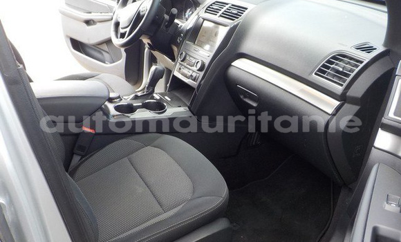 Buy Used Ford Explorer Silver Car in Aleg in Brakna Buy Used Ford Explorer Silver Car in Aleg in Brakna