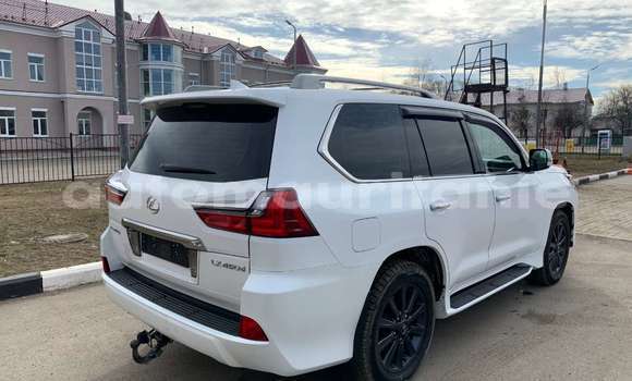Buy Used Lexus LX 570 White Car in Arafat in Wilaya of Trarza Buy Used Lexus LX 570 White Car in Arafat in Wilaya of Trarza