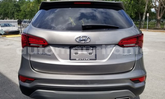 Buy Used Hyundai Santa Fe Other Car in Atar in Adrar Buy Used Hyundai Santa Fe Other Car in Atar in Adrar
