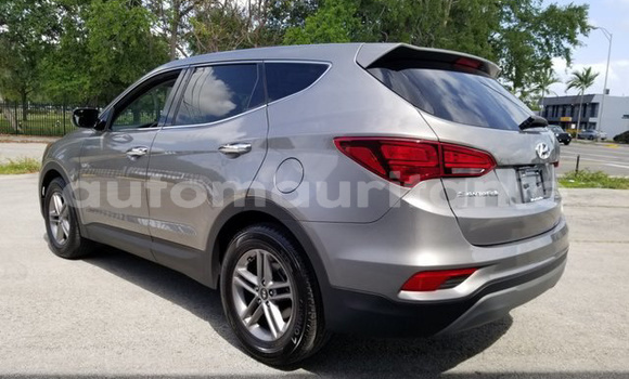 Buy Used Hyundai Santa Fe Other Car in Atar in Adrar Buy Used Hyundai Santa Fe Other Car in Atar in Adrar