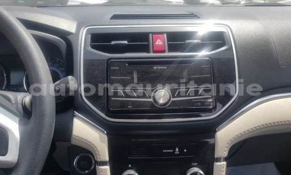 Buy Used Toyota Rush Silver Car in 'Ayun–al–'Atrus in Hudh-al-Gharbi Buy Used Toyota Rush Silver Car in 'Ayun–al–'Atrus in Hudh-al-Gharbi