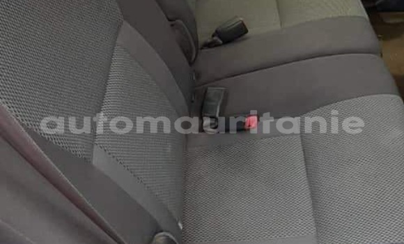 Acheter Occasion Voiture Toyota RAV4 Gris à Nouakchott, Nouakchott Ouest Acheter Occasion Voiture Toyota RAV4 Gris à Nouakchott, Nouakchott Ouest