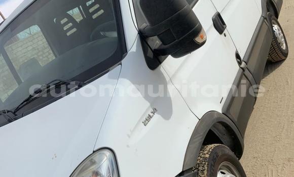 Acheter Import Utilitaire Iveco Daily Blanc à Nouakchott, Nouakchott Ouest Acheter Import Utilitaire Iveco Daily Blanc à Nouakchott, Nouakchott Ouest