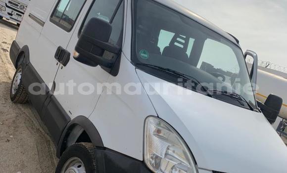 Acheter Import Utilitaire Iveco Daily Blanc à Nouakchott, Nouakchott Ouest Acheter Import Utilitaire Iveco Daily Blanc à Nouakchott, Nouakchott Ouest