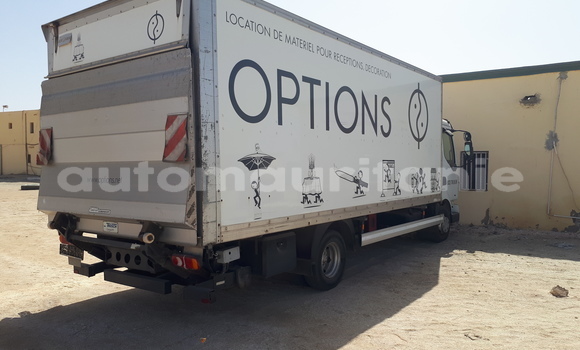 Acheter Import Utilitaire Renault PJ Blanc à Nouakchott, Nouakchott Ouest Acheter Import Utilitaire Renault PJ Blanc à Nouakchott, Nouakchott Ouest