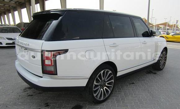 Buy Used Land Rover Range Rover White Car in Aioun in Hodh El Gharbi Buy Used Land Rover Range Rover White Car in Aioun in Hodh El Gharbi