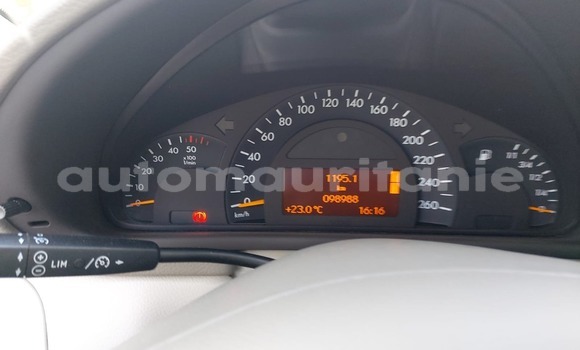 Acheter Import Voiture Mercedes Viano Noir à Adel Bagrou, Hodh ech Chargui Acheter Import Voiture Mercedes Viano Noir à Adel Bagrou, Hodh ech Chargui