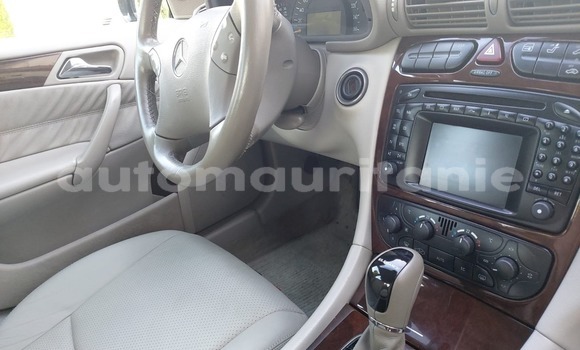 Acheter Import Voiture Mercedes Viano Noir à Adel Bagrou, Hodh ech Chargui Acheter Import Voiture Mercedes Viano Noir à Adel Bagrou, Hodh ech Chargui