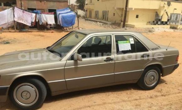 Buy Used Mercedes-Benz 190 Brown Car in Nouakchott in West Nouakchott Buy Used Mercedes-Benz 190 Brown Car in Nouakchott in West Nouakchott
